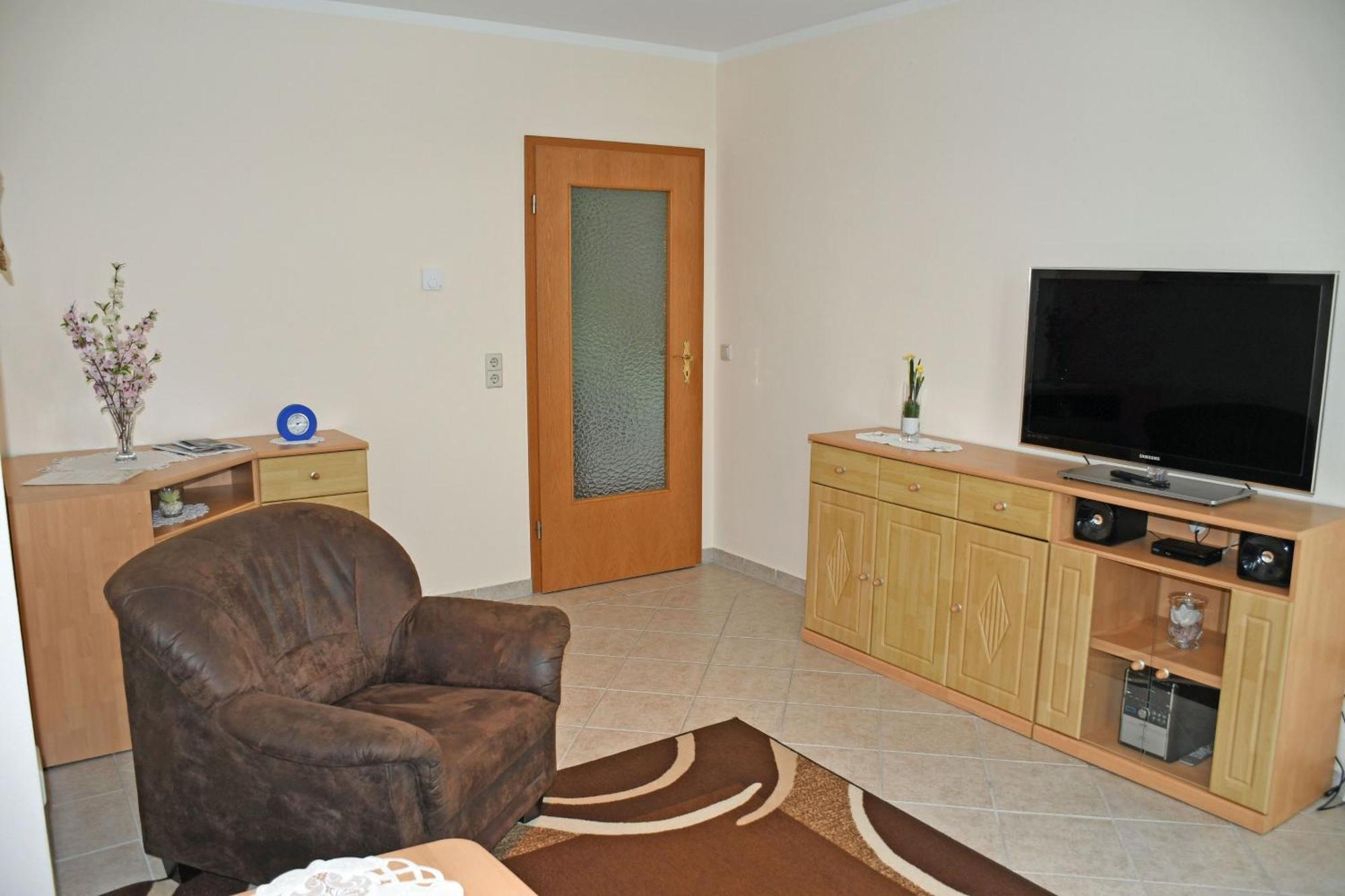 Ferienappartement Lisa ゼリン エクステリア 写真