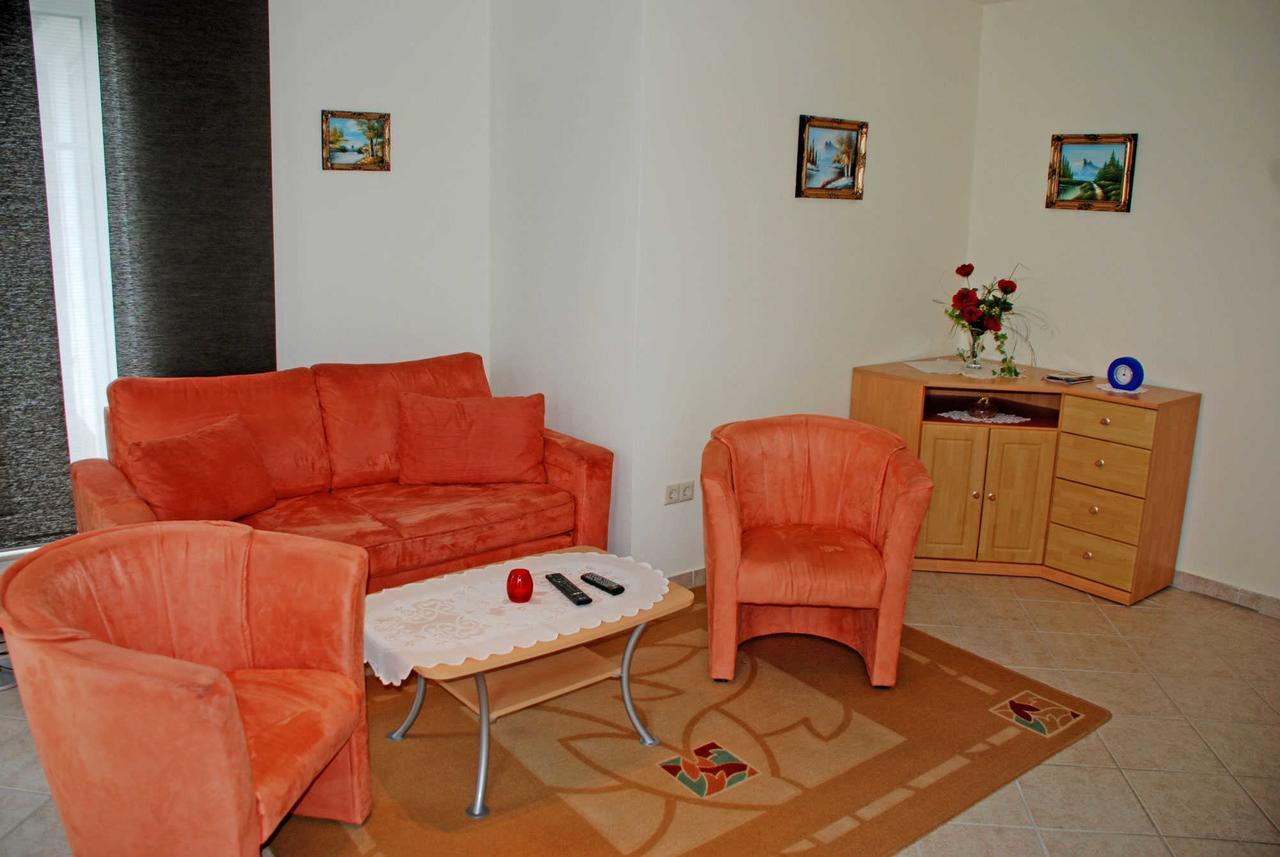 Ferienappartement Lisa ゼリン エクステリア 写真